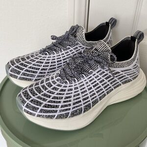 APL Techloom Zipline Sneakers, 6.5